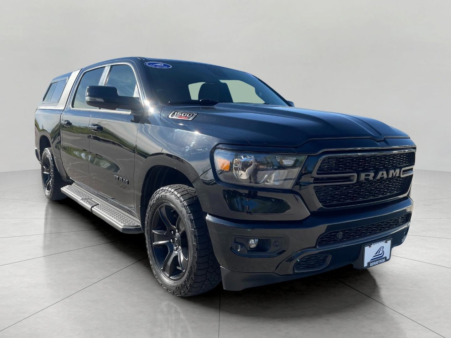 2023 RAM 1500 Lone Star 4x4 Crew Cab 5'7 Box in Other — front three-quarter view